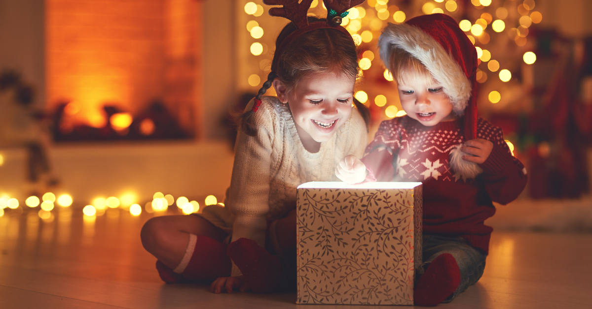 Die Adventsbox ist ein Geschenk für Kinder und Eltern